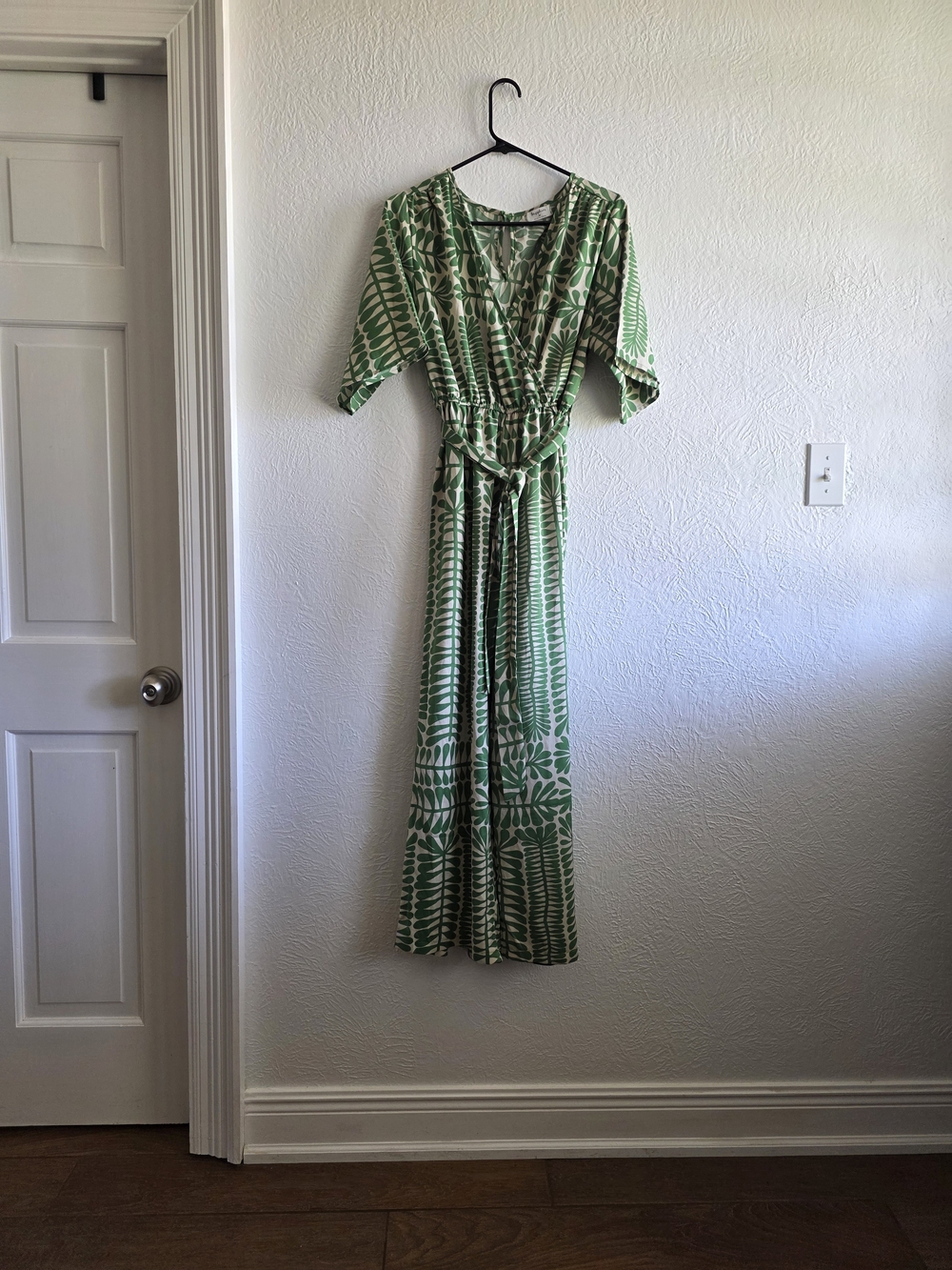 Green Printed V-Neck Tie-Waist Wide-Leg Jumpsuit
